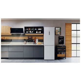 Hotpoint H5X82OW 60cm Frost Free Fridge Freezer in White 1 91m E Rated