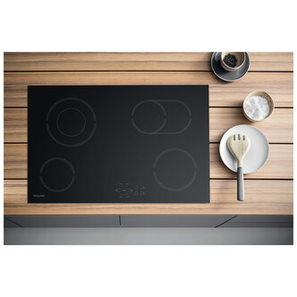 Hotpoint HR724BH EXPERIENCE 77cm 4 Zone Frameless Ceramic Hob in Black