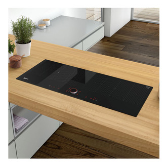 Neff T50FS41X0 Built In 90cm 4 Zone Flex Induction Hob in Black Glass