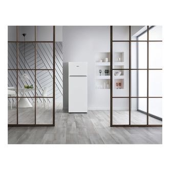 Whirlpool W55TM4110W1 55cm Top Mount Fridge Freezer in White 1 44m F R