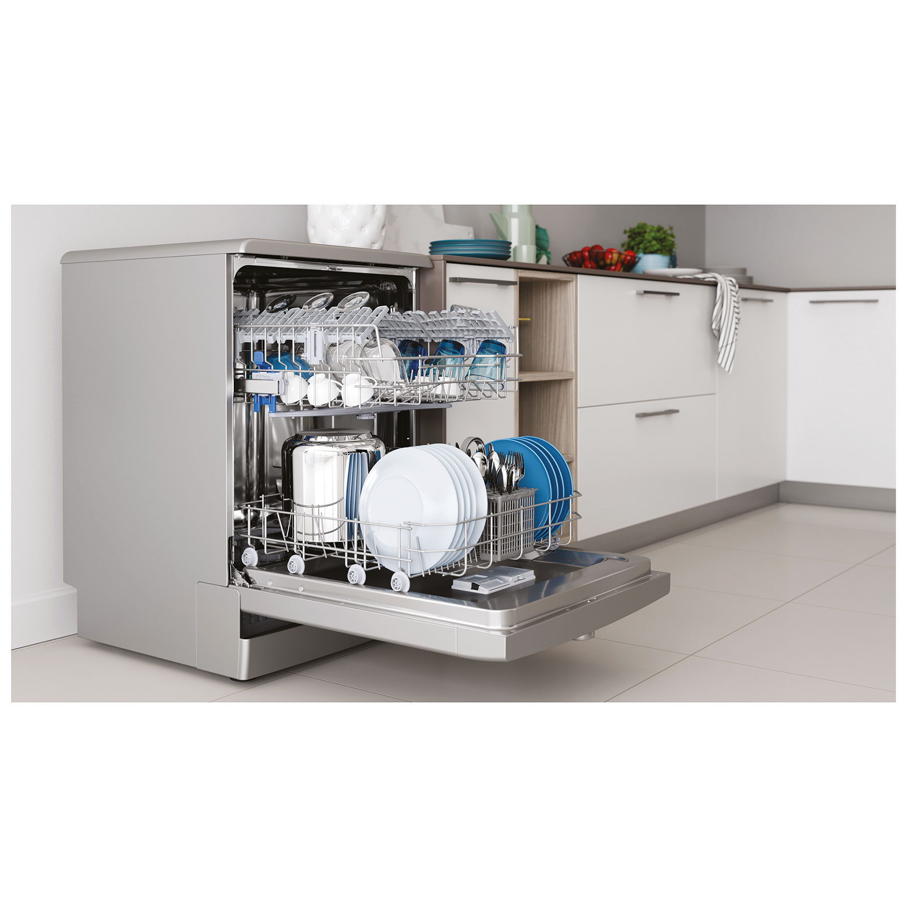Indesit D2FHK26S 60cm Dishwasher in Silver 14 Place Setting E Rated, photo 5