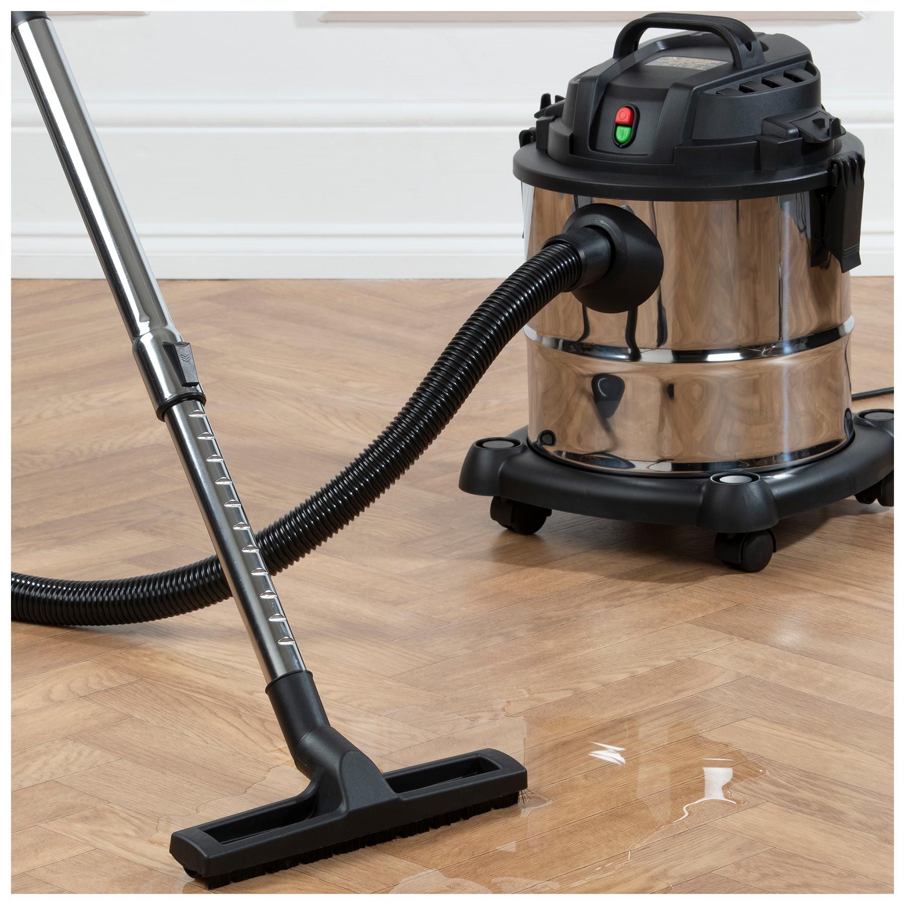 Daewoo 20L Wet & Dry Cylinder Vacuum Cleaner, 1000W