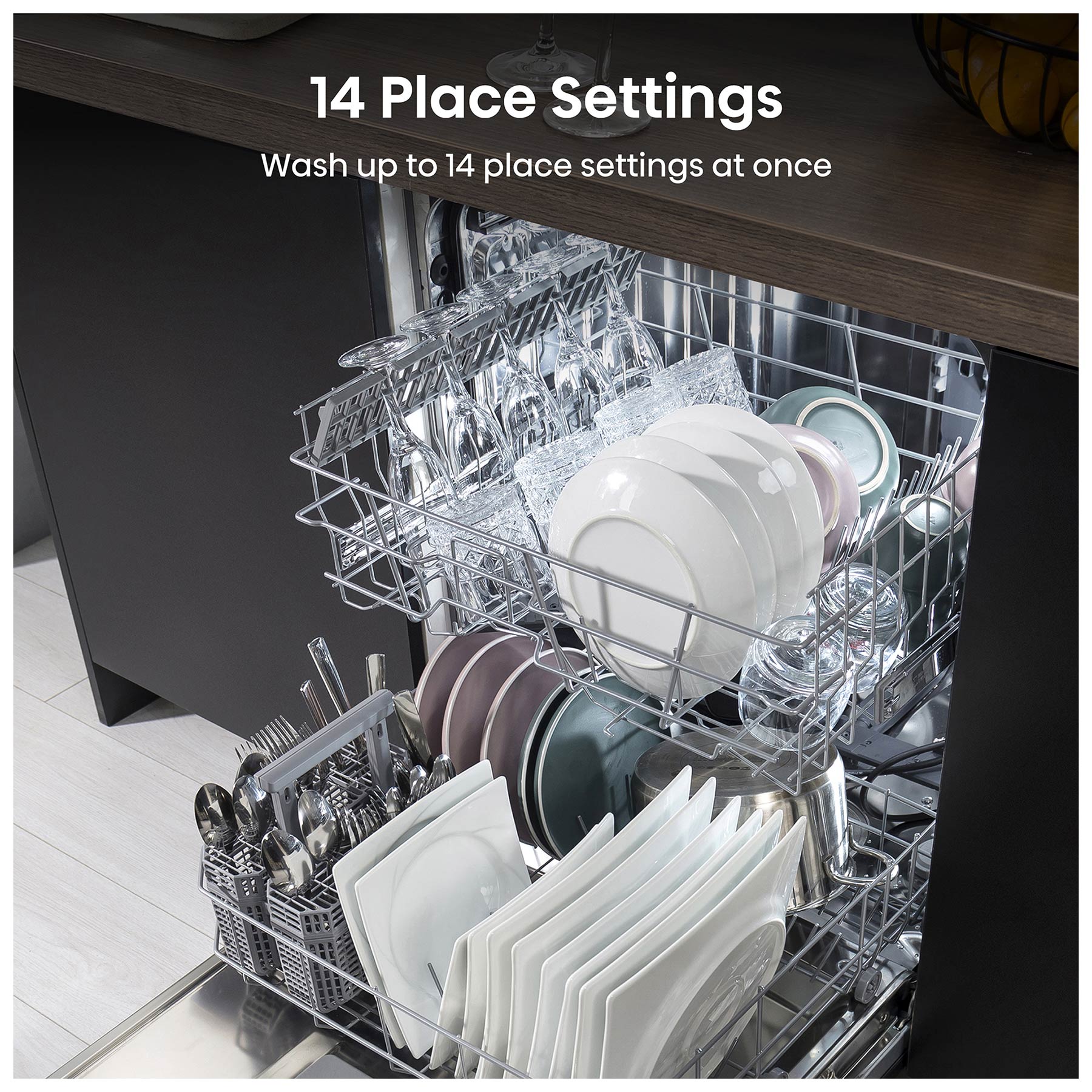 Hisense HS642D90WUK 60cm Dishwasher in White 14 Place Setting D Rated, photo 3