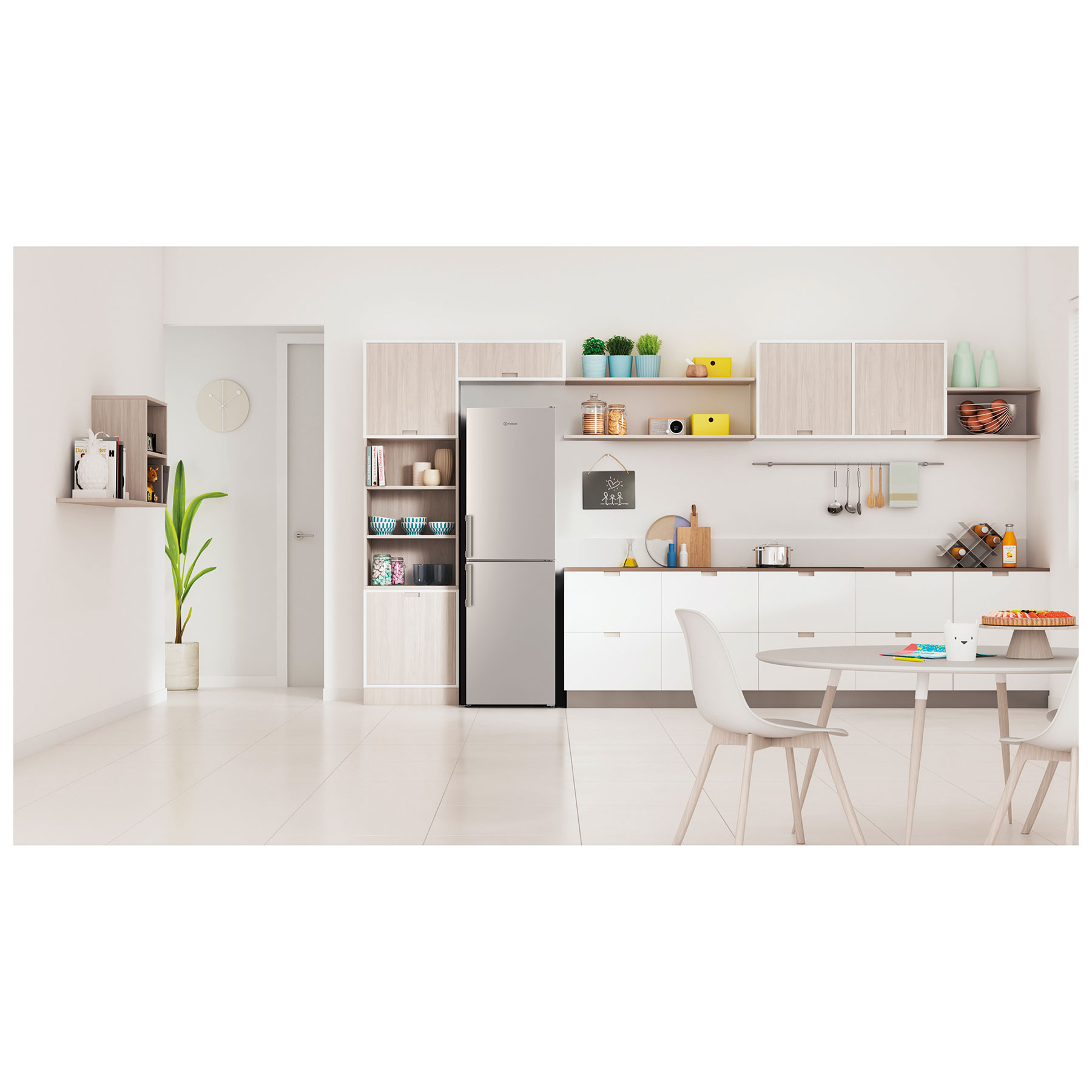Indesit IB55732SUK 183cm High 50 50 Fridge Freezer in Silver 54cm Wide, photo 5