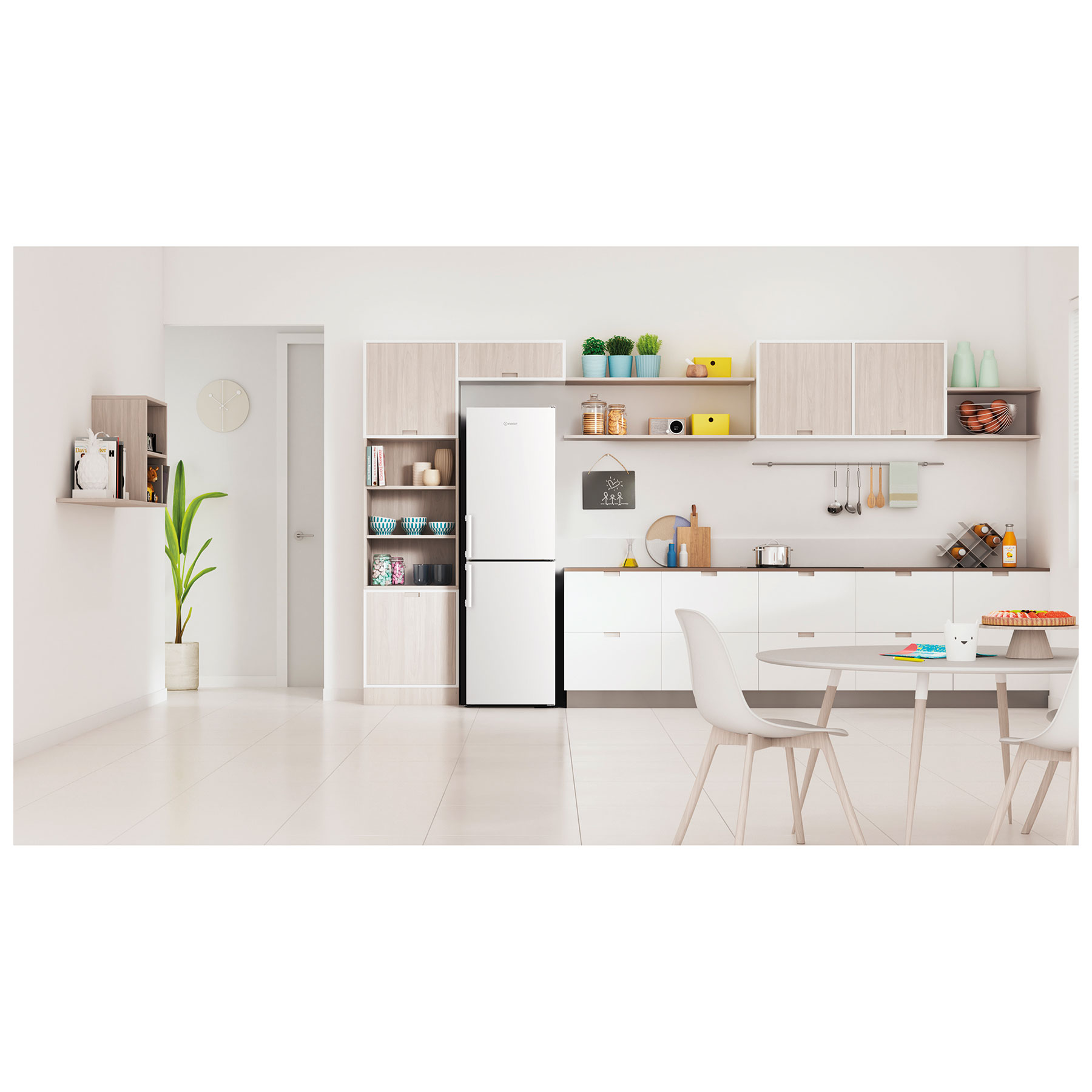 Indesit IB55732WUK 183cm High 50 50 Fridge Freezer in White 54cm Wide, photo 5