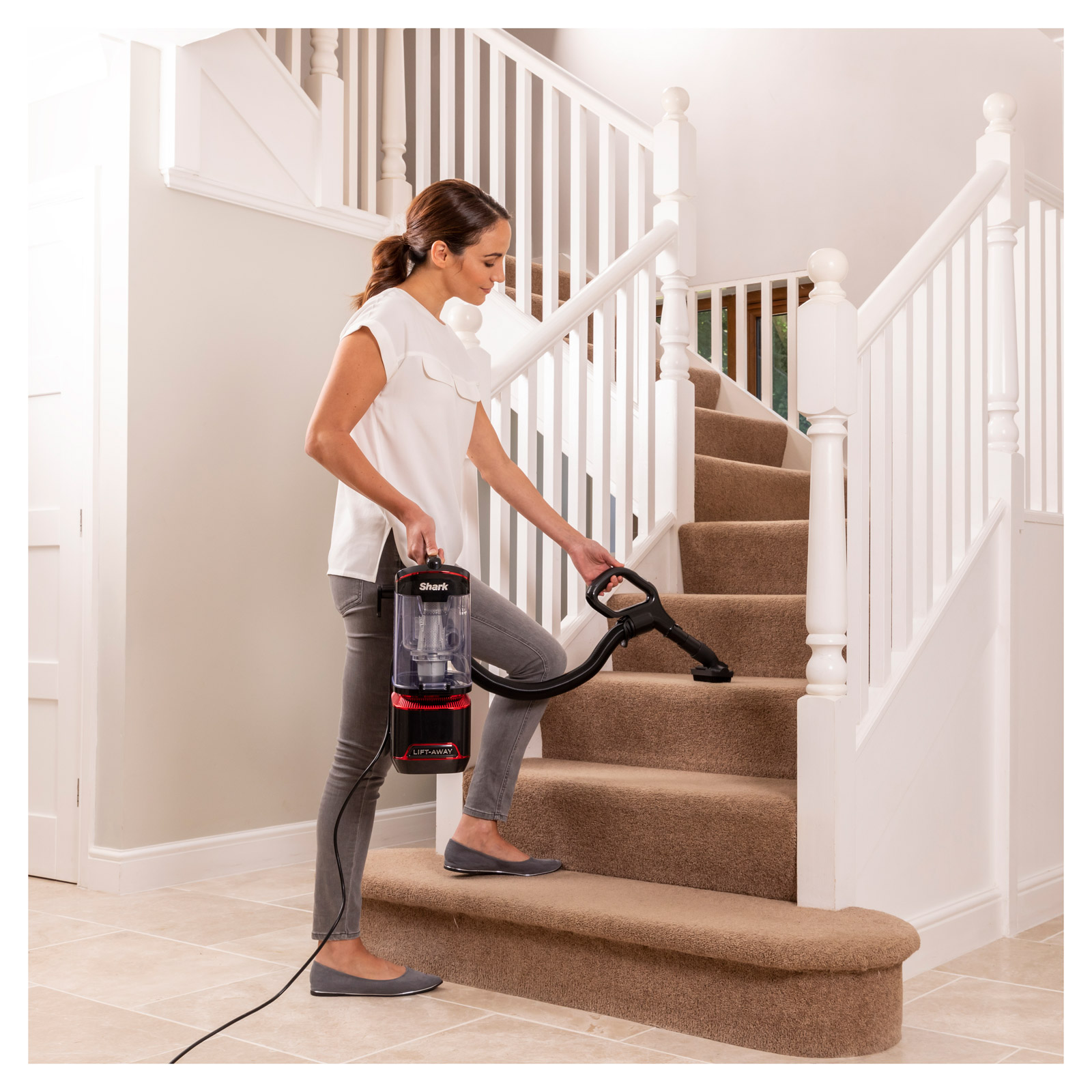 Shark NV602UKT Shark Lift Away Upright Vacuum Pet Model, photo 4