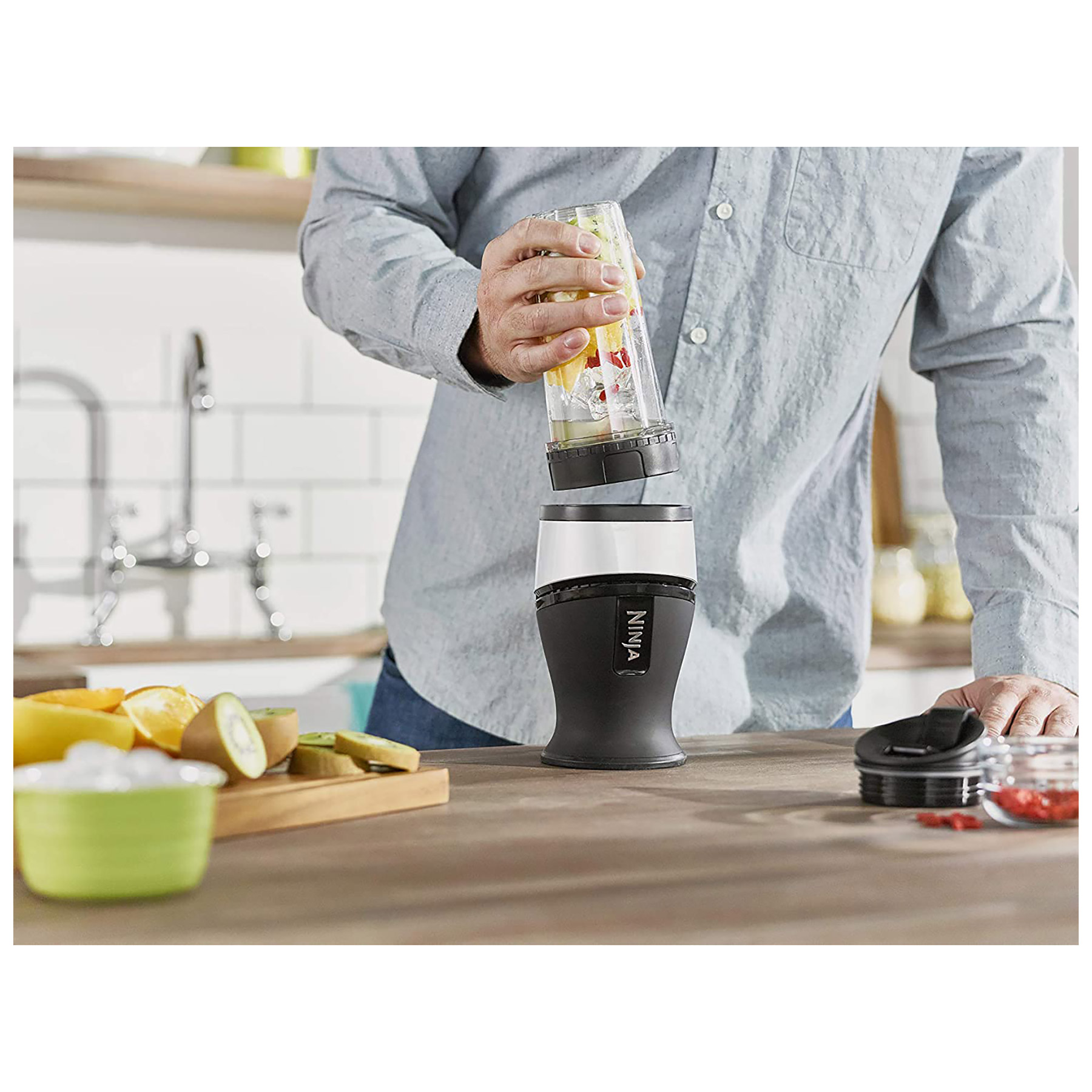 Ninja QB3001UKS Slim Blender Smoothie Maker 0 47L 700W, photo 4