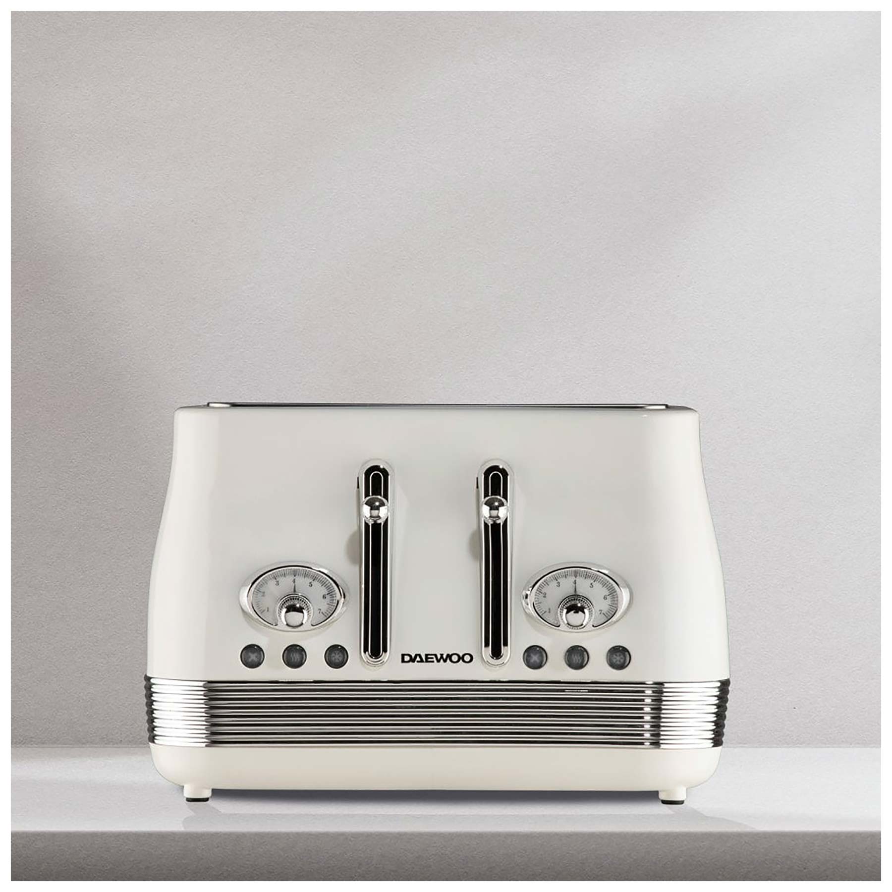 Daewoo SDA2746GE Denver 4 Slice Toaster in Buttermilk, photo 2