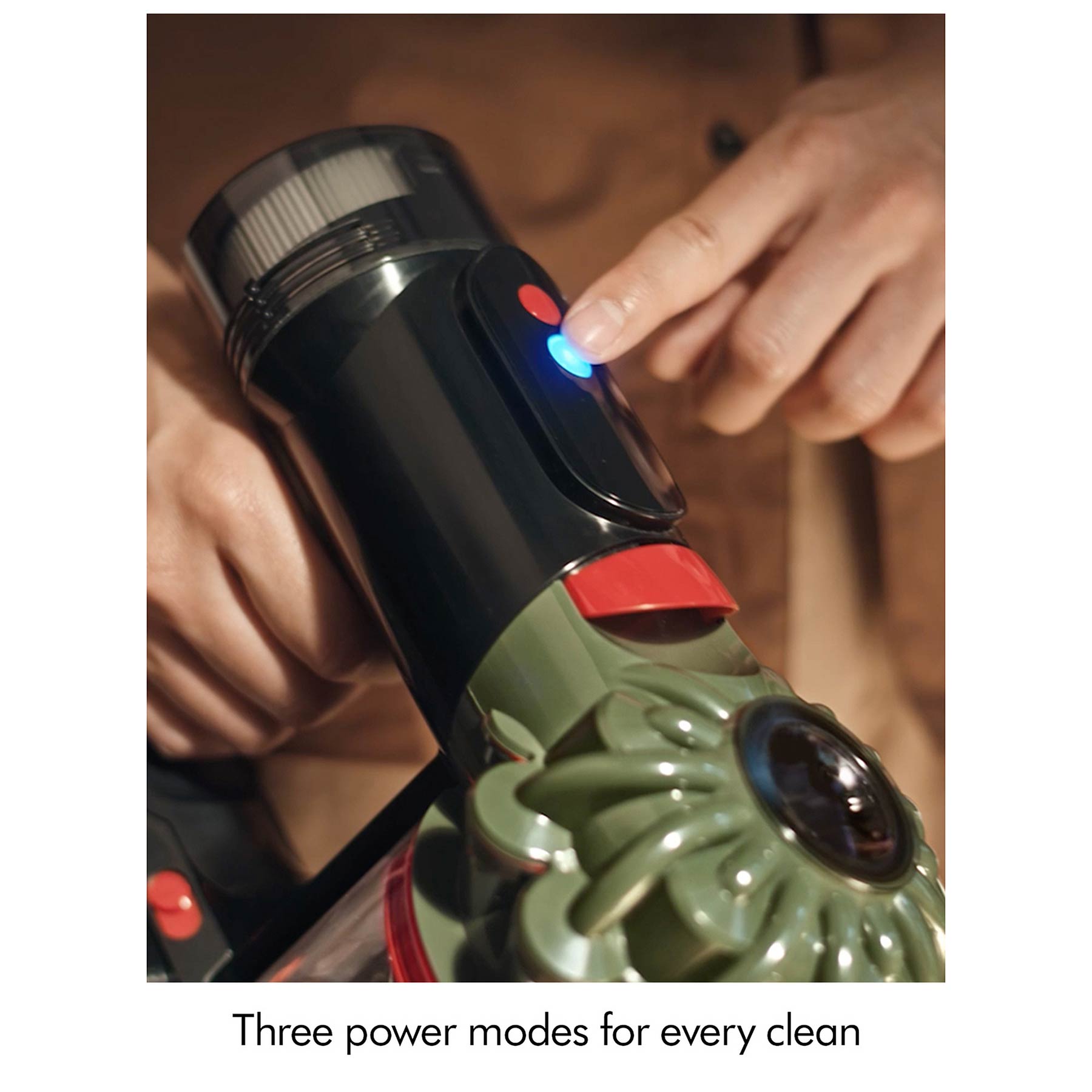 Dyson V8CYCLONE V8 CYCLONE Hand Stick Bagless Vacuum Cleaner in Black, photo 4